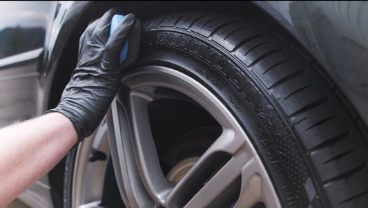 How to Get the Ultimate Shine: The Right Way to Apply Tyre Gloss